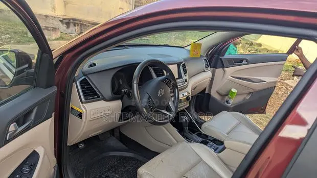 Hyundai Tucson Limited AWD 2017 · Photo 1