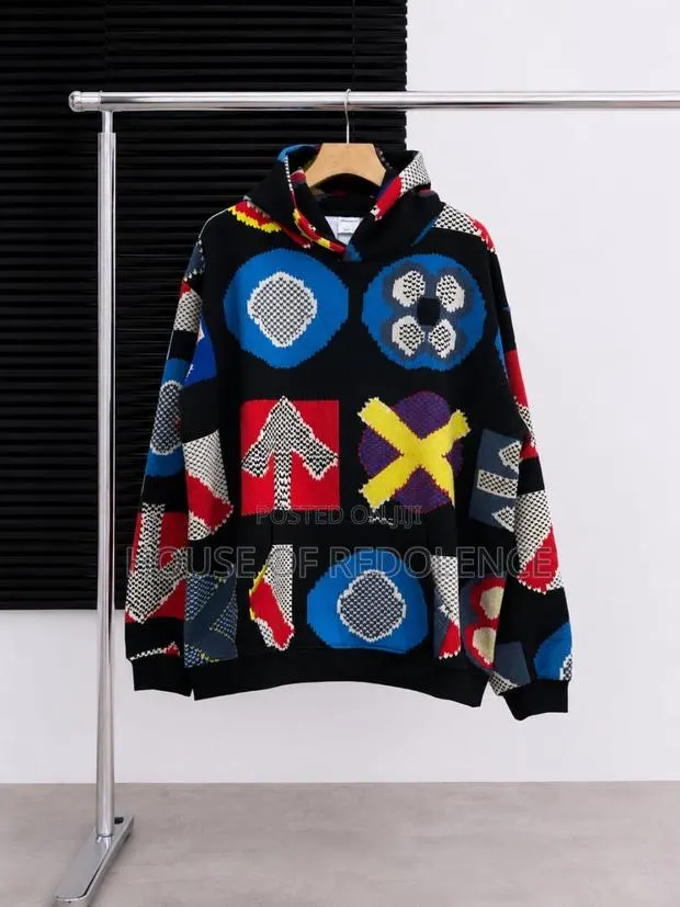 Heavy Cotton Hoodies · Photo 1