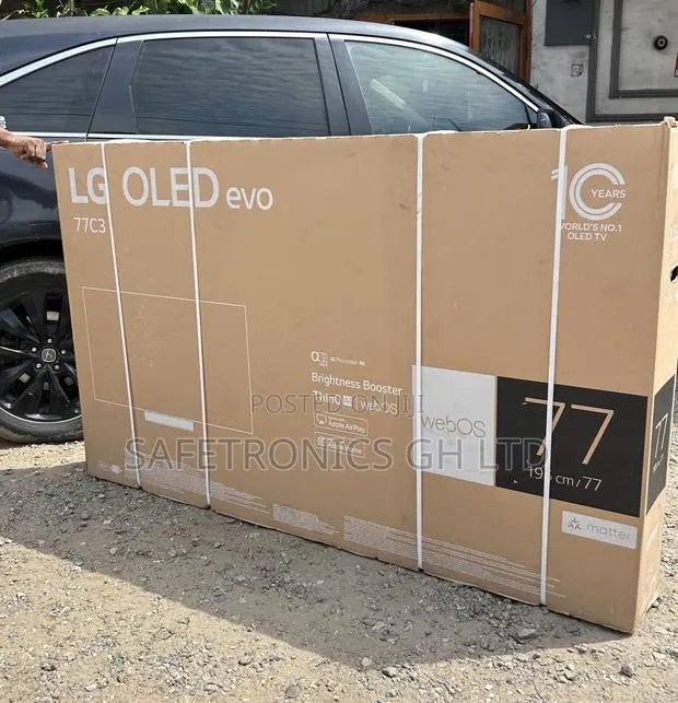 Get New Oled Smart Lg Ultra 77c3 77” Television · Photo 1