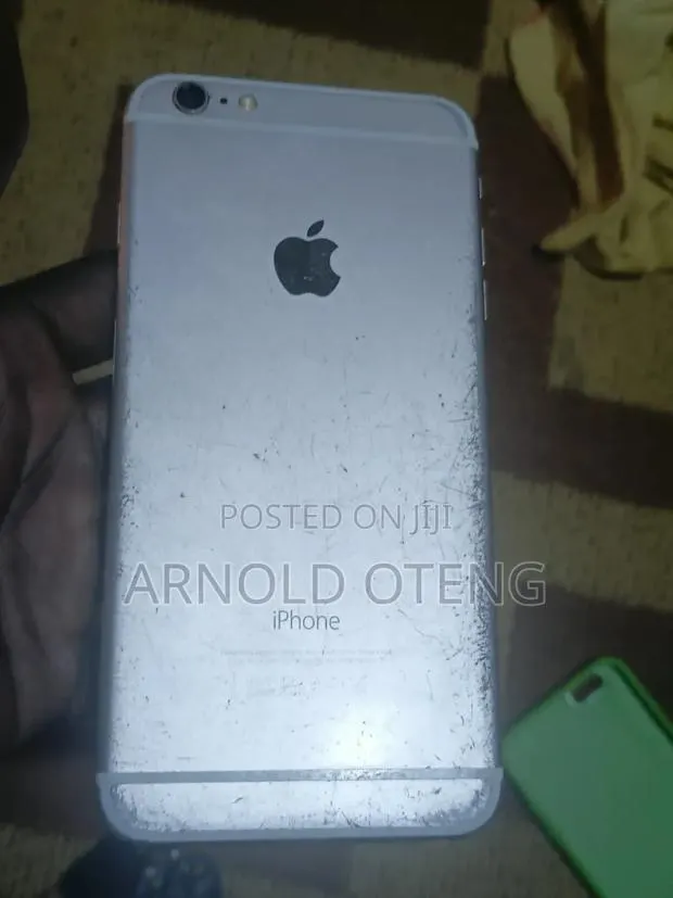 Apple iPhone 6 Plus 64 GB Gray · Photo 1
