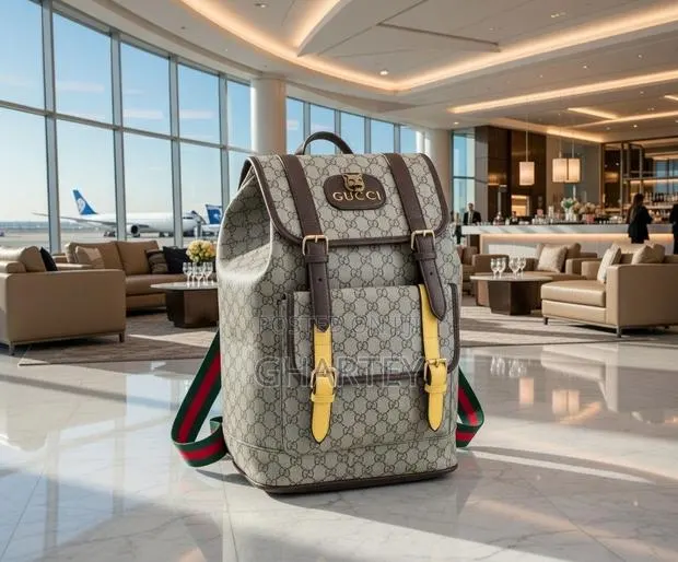 Luxury Unique Design Bagpack · Photo 1