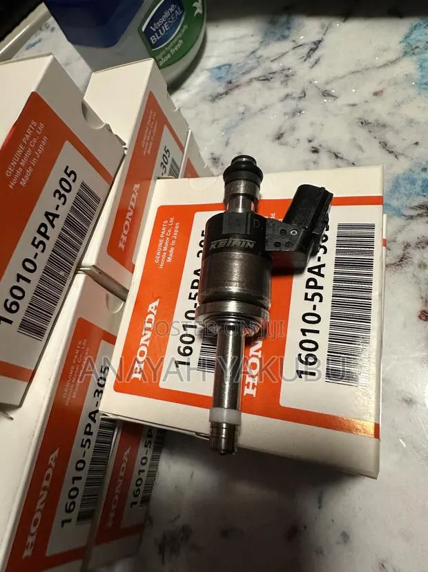 Honda CRV/Accord/Civic OEM Fuel Injectors · Photo 1