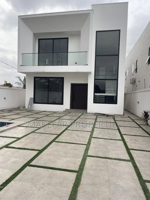 4bdrm House in Ashaley Botwe for sale · Photo 1