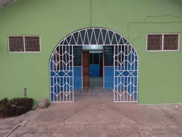 Furnished 13bdrm House in Gyatakrom-Ateitu, Effutu Municipal for sale · Photo 1