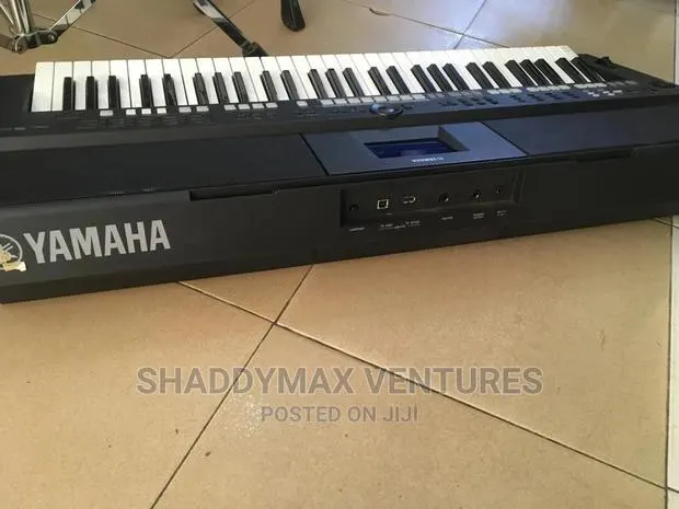 Yamaha PSR S 650 Keyboard