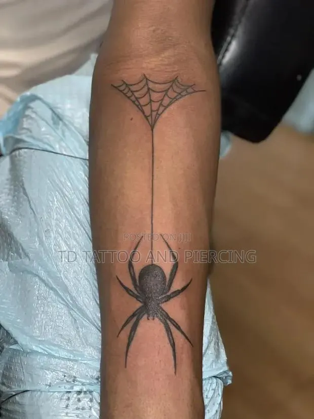 Tattoo Artist · Photo 3