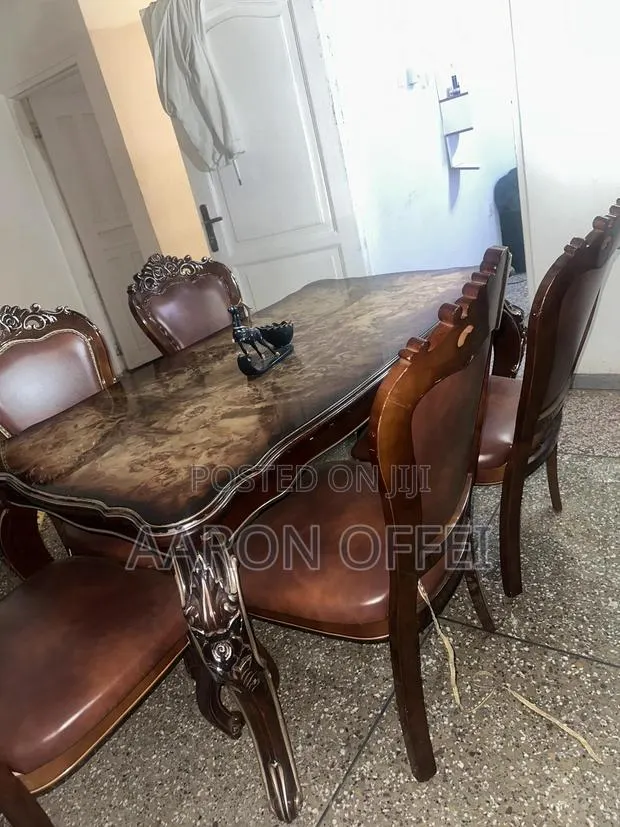Beautiful Dinning Set for Sale . · Photo 1