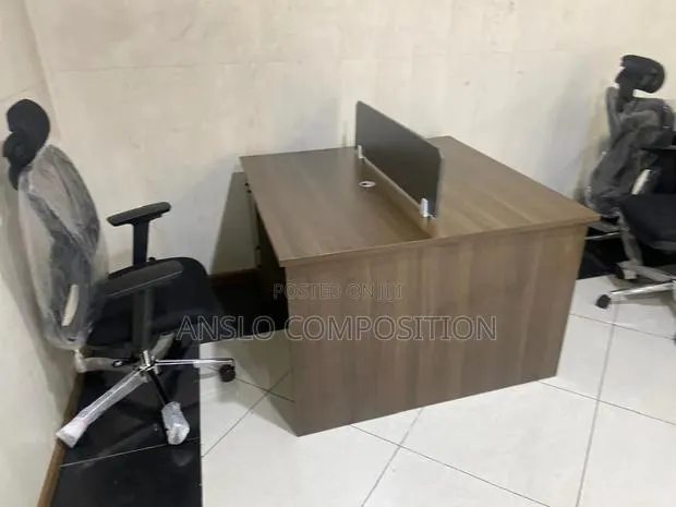 Modern Office Desk 2 in 1 · Photo 1