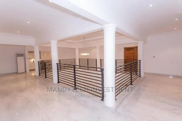 Furnished 5bdrm Mansion in Pokuase for Sale · Photo 1