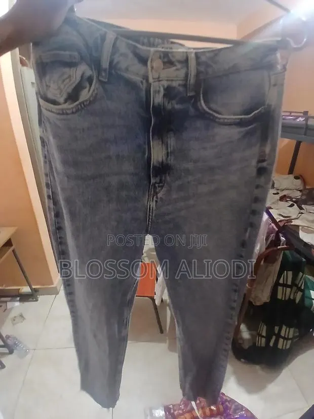 Slim Fit Light Blue Zara Jeans · Photo 1