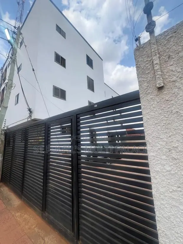 2bdrm Apartment in Around Municipal, Adenta for rent · Photo 1