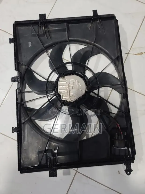 2015 to 2020 Mercedes-Benz C300, E300, C43 Engine Cooling Fan · Photo 1