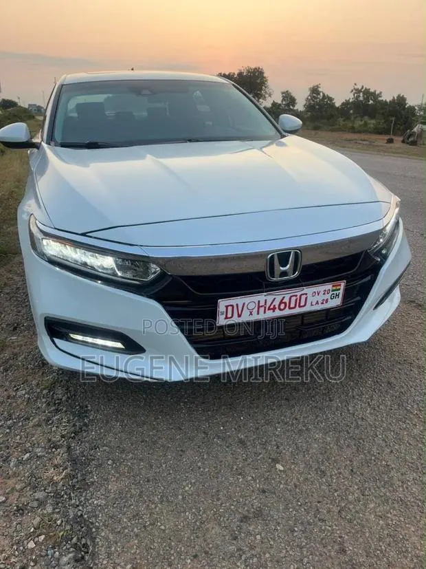 Honda Accord 2020 White · Photo 1