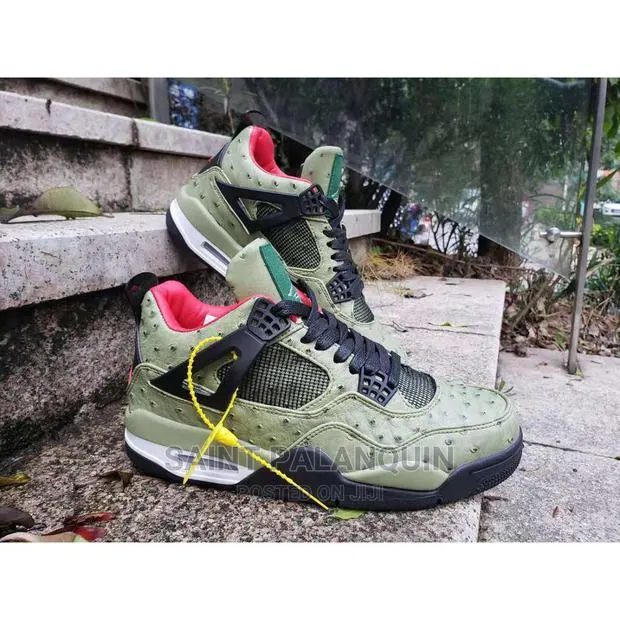 Nike Jordan 4 · Photo 1