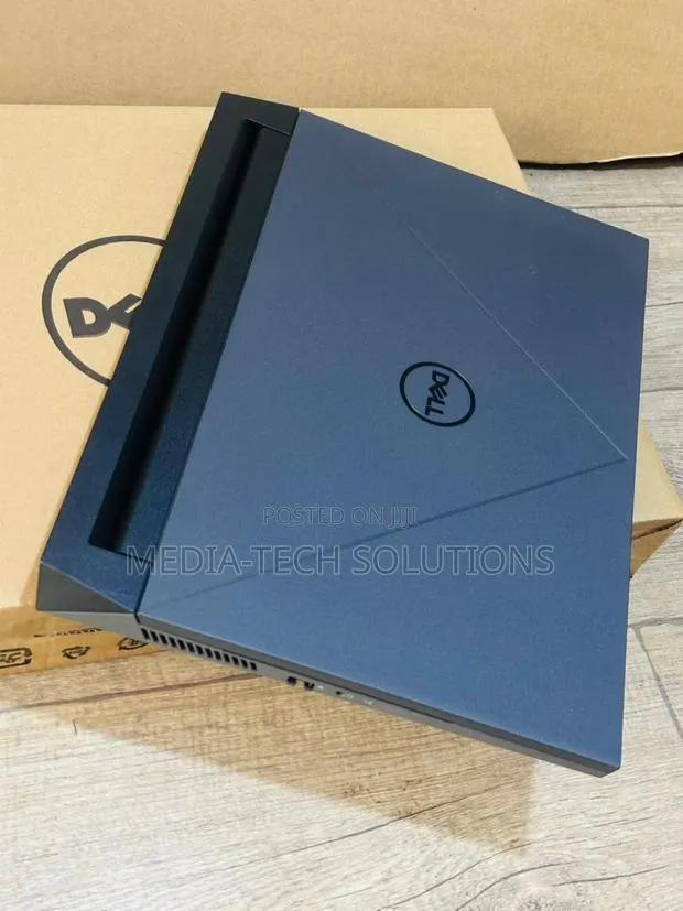 Laptop Dell G15 5530 16GB Intel Core i7 SSD 1T · Photo 1
