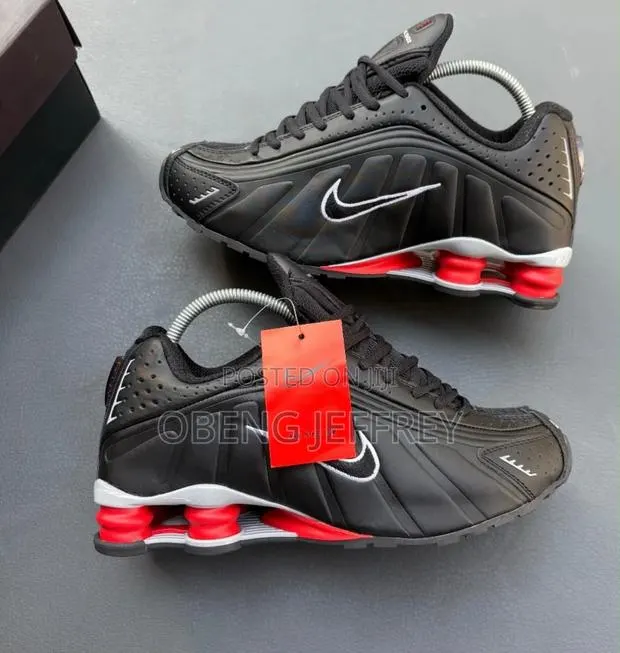 Original Nike Shox R4 Black/Comet Red · Photo 1