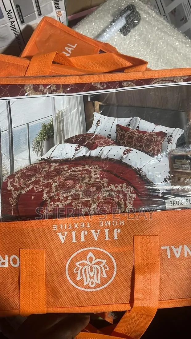 6pcs Bedsheets Set. 2 Bedsheets With 4 Pillow Covers · Photo 6