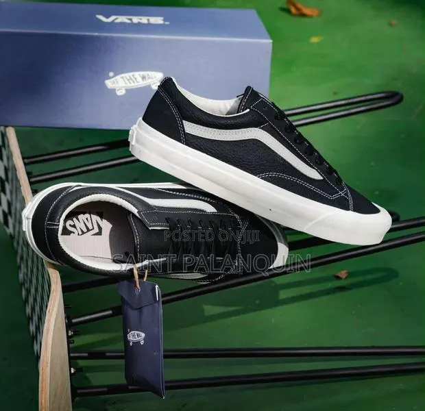 Vans Old Skool LX Sneakers · Photo 1