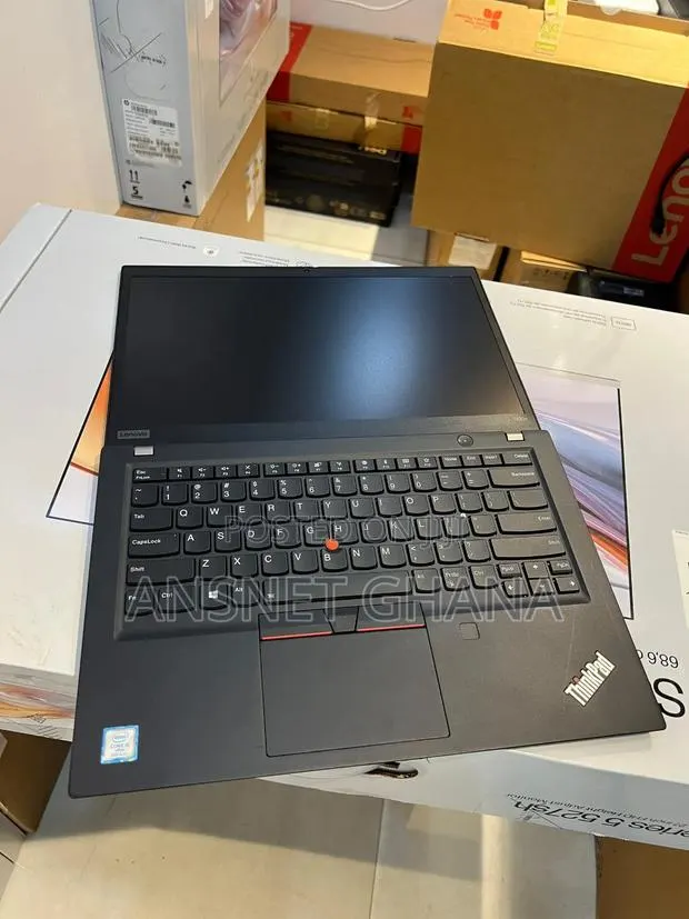 New Laptop Lenovo ThinkPad T490s 16GB Intel Core i5 SSD 256GB · Photo 1