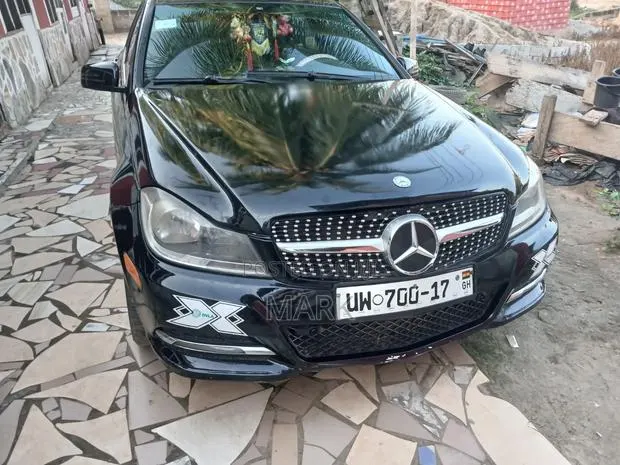 Mercedes-Benz C250 2013 Black · Photo 1