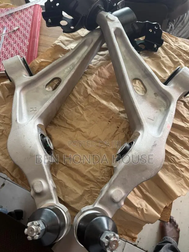 MDX 2020,2021,2022-2025 Lower Arm · Photo 1