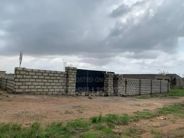 Registered and Gated Plot of Land on Sale · Photo 1