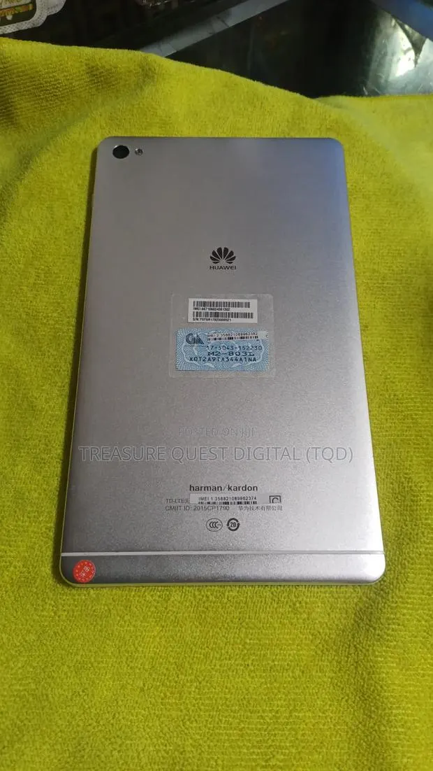 Huawei MediaPad M2 8.0 64 GB Silver · Photo 1