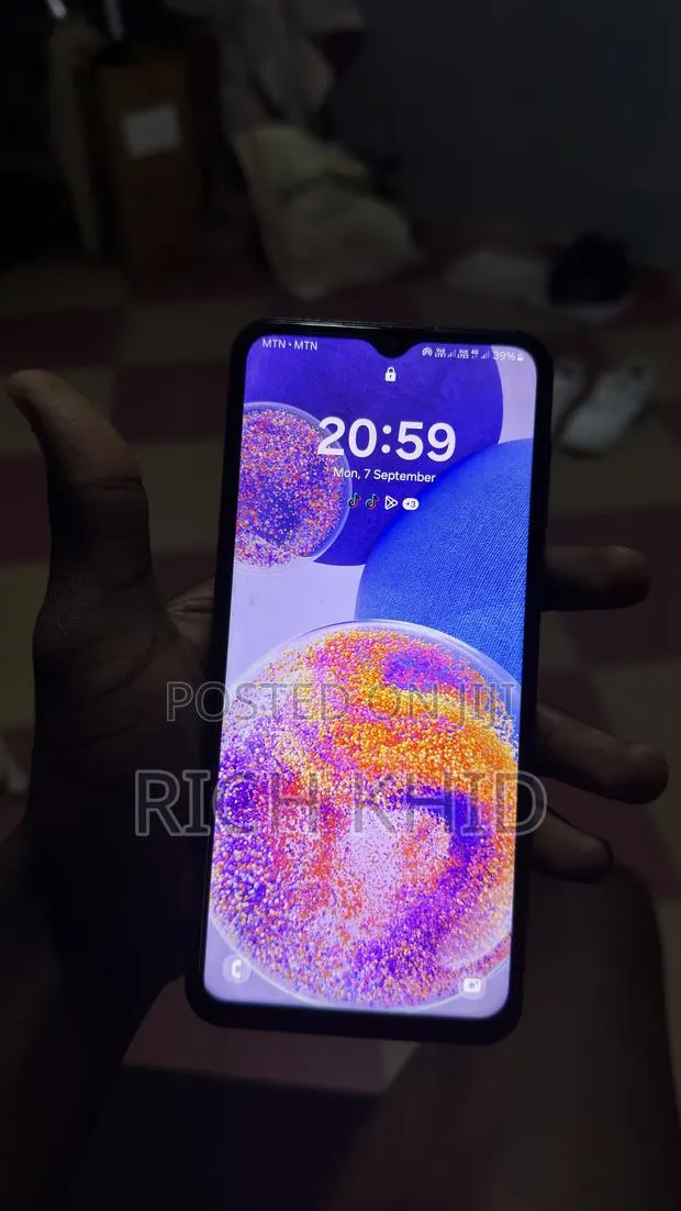 Samsung Galaxy A23 64 GB Gray · Photo 1