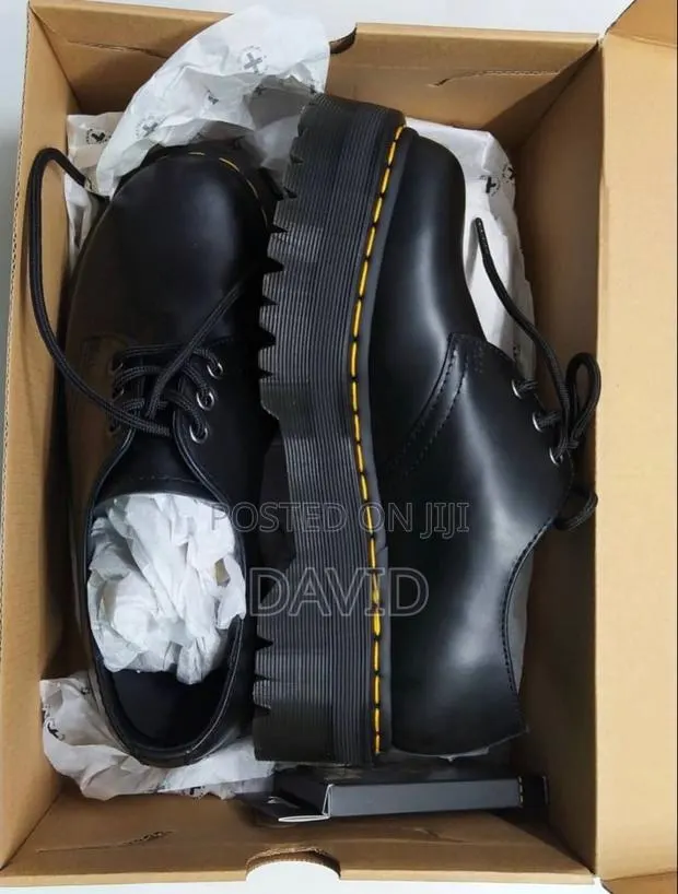 Dr Martens · Photo 1
