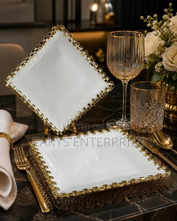 Luxury Square Ceramic Plates 2pcs · Photo 2