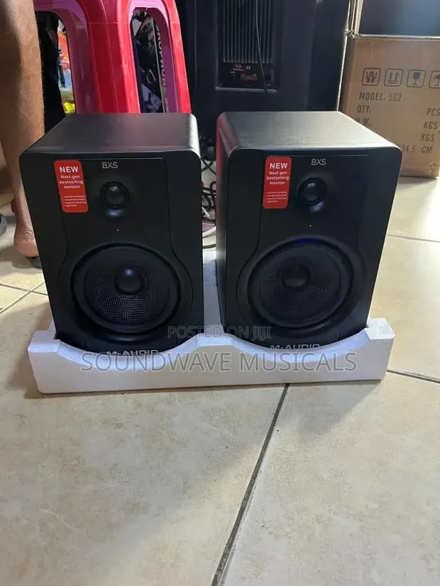 Bx 5 Studio Monitor · Photo 1