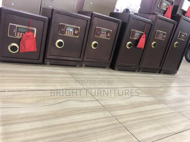 Quality Modern Money Safe · Photo 1