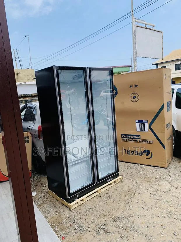 Perfect PVC-801-27AA Pearl 690-Liter 2Door Glass Display Fridge · Photo 1
