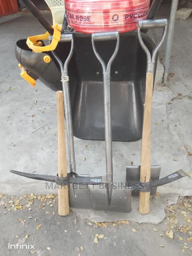 Shovel, Spade and Pickaxe · Photo 1