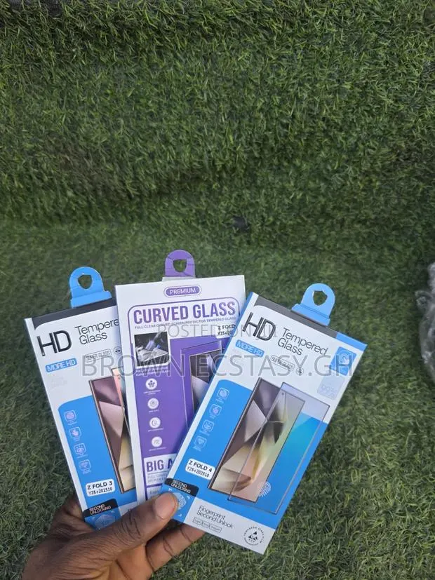 Galaxy Fold 3/4/5/6/7/8/8 Ultra Screen Protector · Photo 1