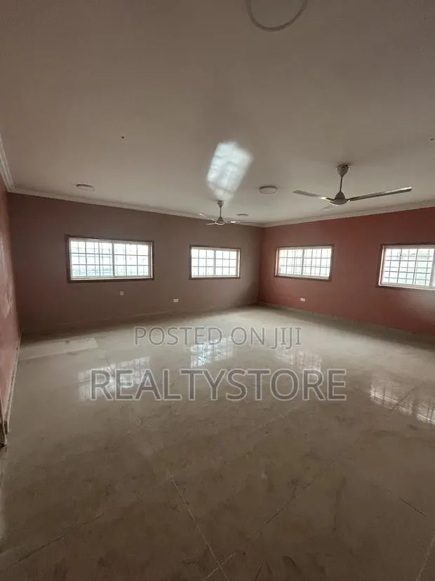 3bdrm Apartment in Adom, Accra Metropolitan for rent · Photo 1