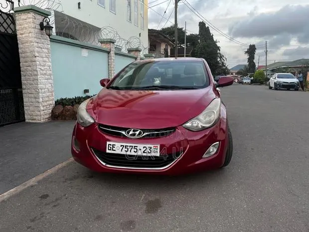 Hyundai Elantra 2013 Red · Photo 1