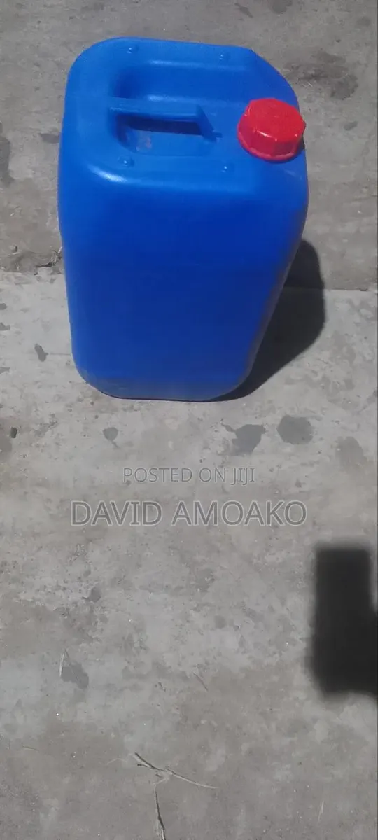 25litres Blue Gallons · Photo 1