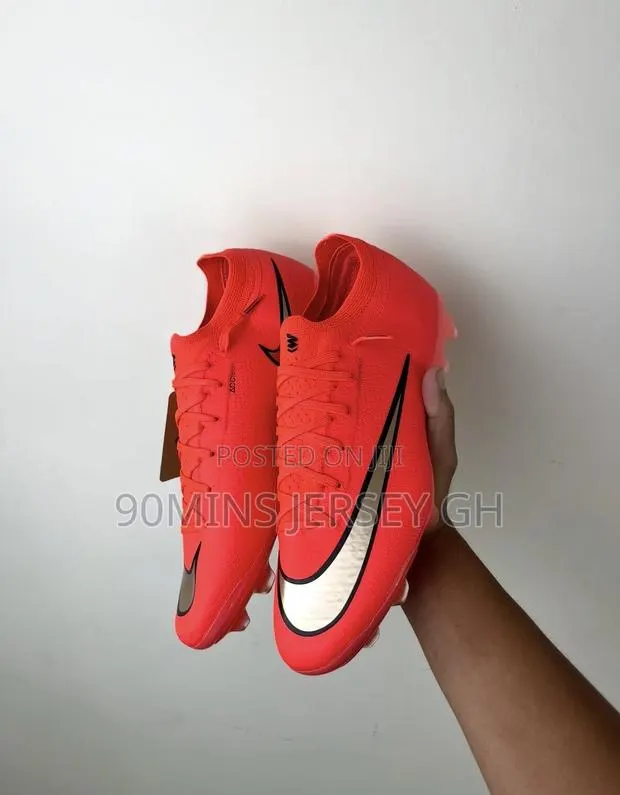 Football Boots · Photo 1