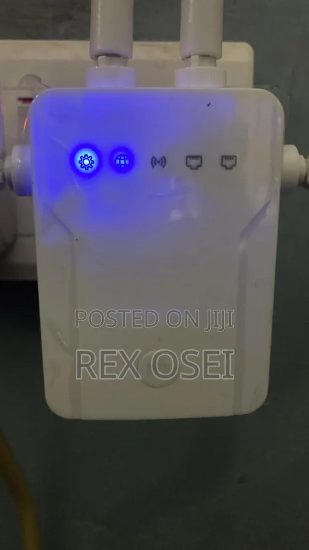 Wi-Fi Repeater · Photo 1