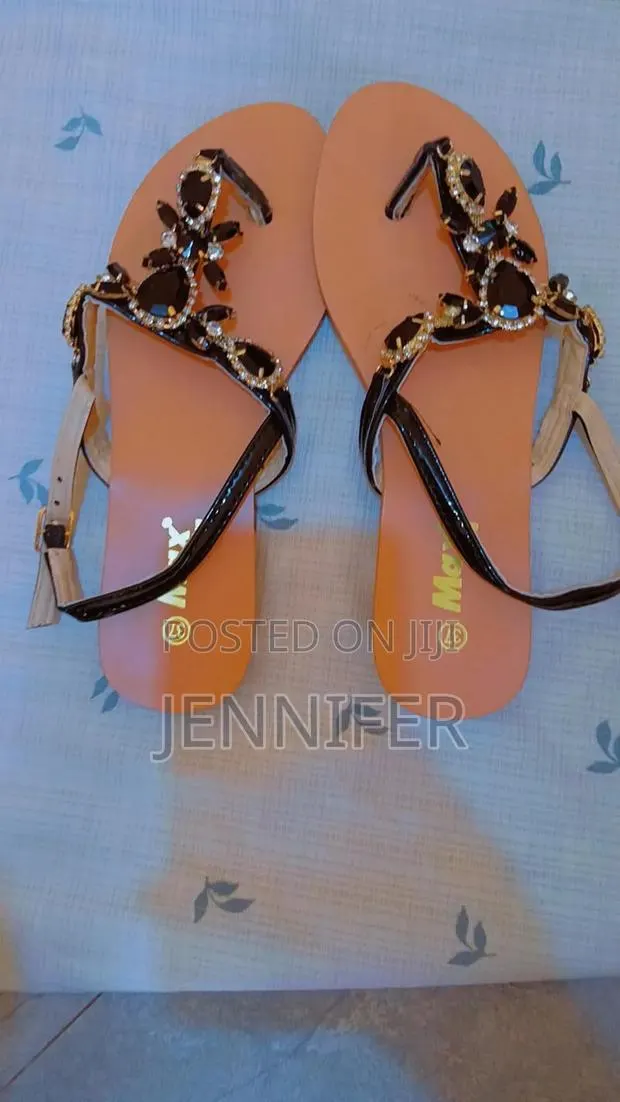 Elegant Max Stone Sandals · Photo 1