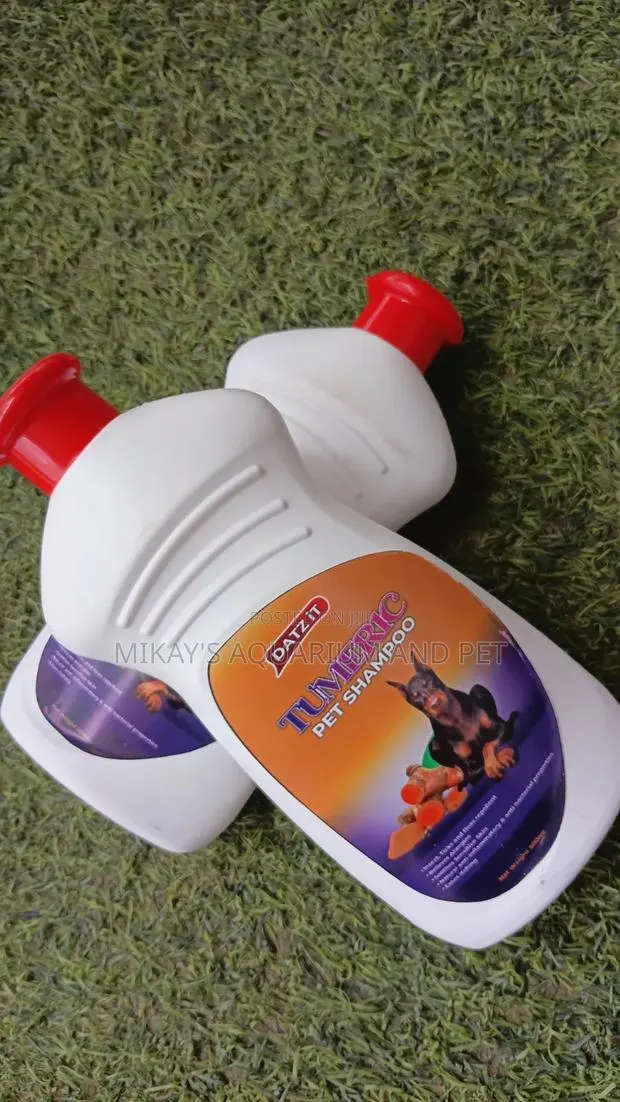 Ticks and Flea Shampoo for Pets · Photo 1