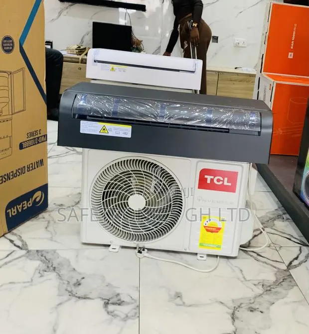 Neatly Boxed TCL 2.5hp R410 Inverter Air Con Grey Black Mirror Glass · Photo 1