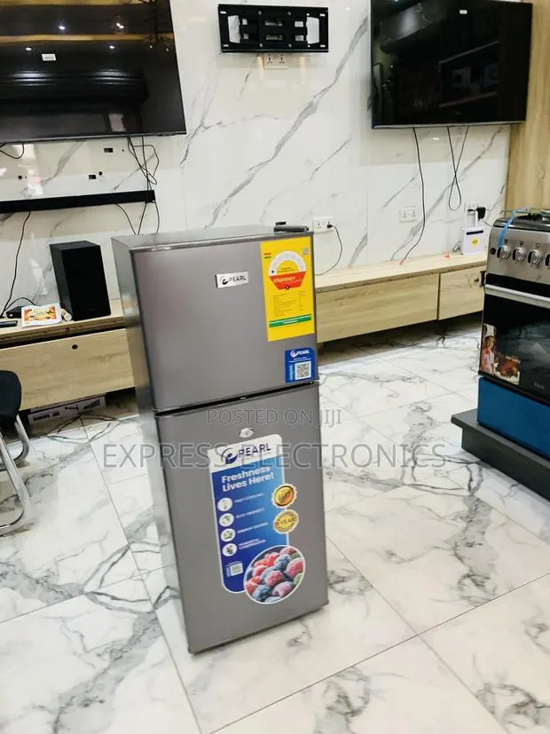 Grab Your Pearl PF-216TBG-5E 136L Double-Door Top-Freezer Refrigerator · Photo 1