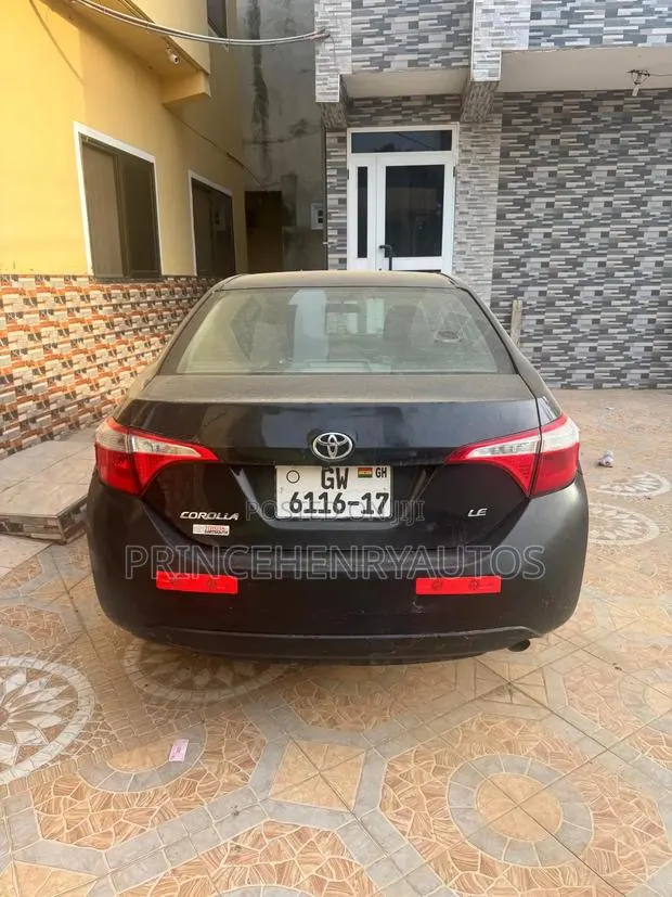 Toyota Corolla 2014 Black · Photo 1