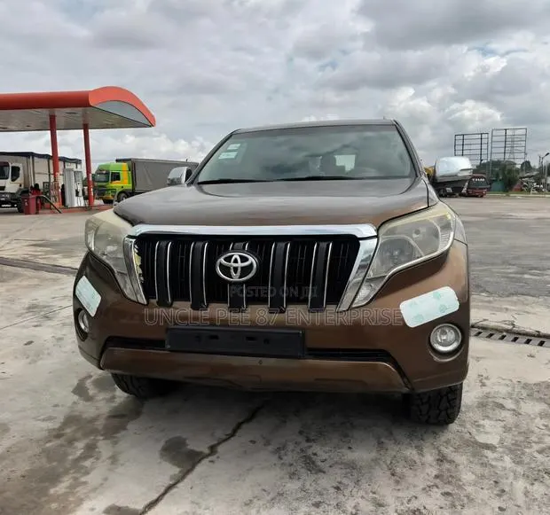 Toyota Land Cruiser Prado 2014 Brown · Photo 1