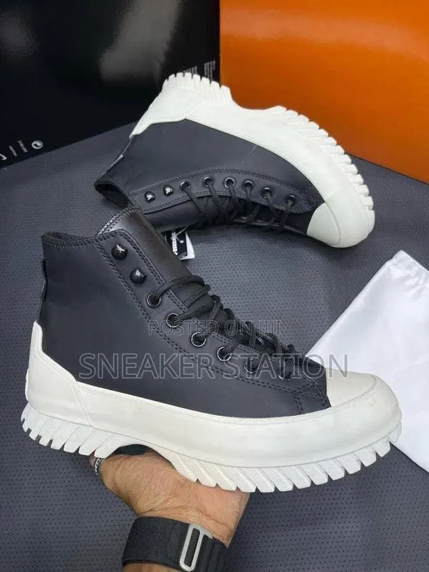 Converse Chuck Taylor All Star Lugged 2.0 · Photo 1