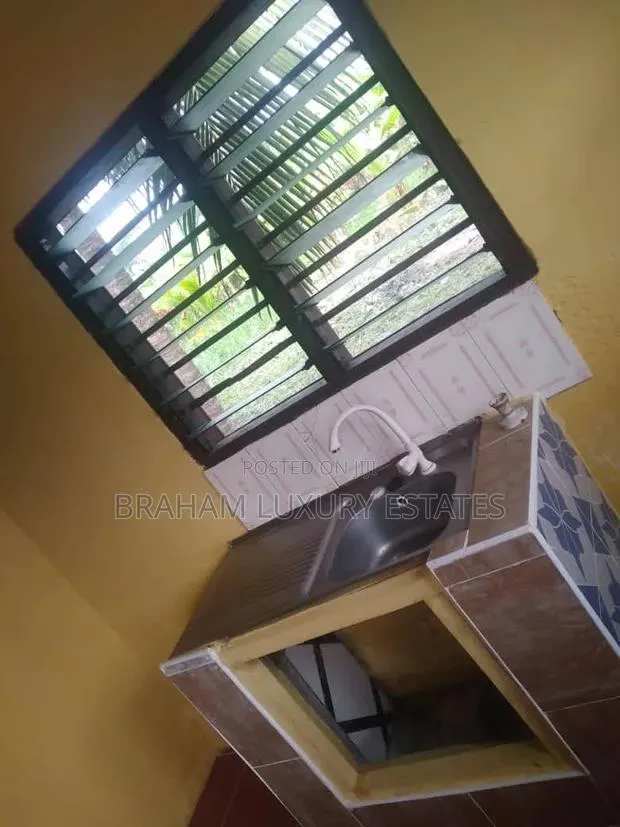 1bdrm Apartment in Coldstore Drive, Nungua for rent · Photo 1