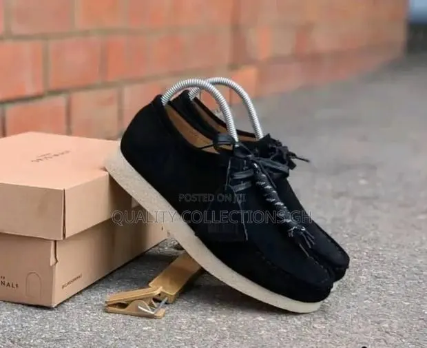 Black Suede Wallabees · Photo 1
