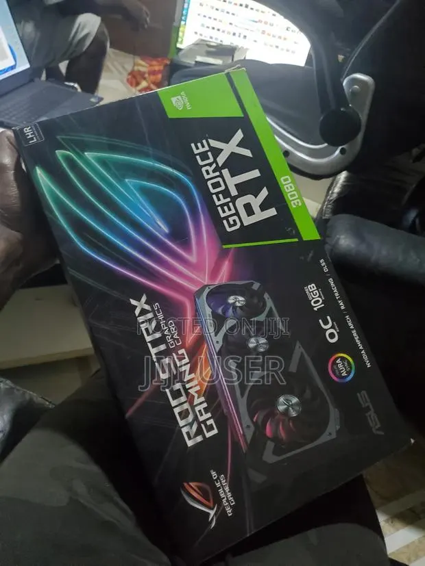 ASUS Strix RTX 3080 10gb Ddr6x · Photo 1